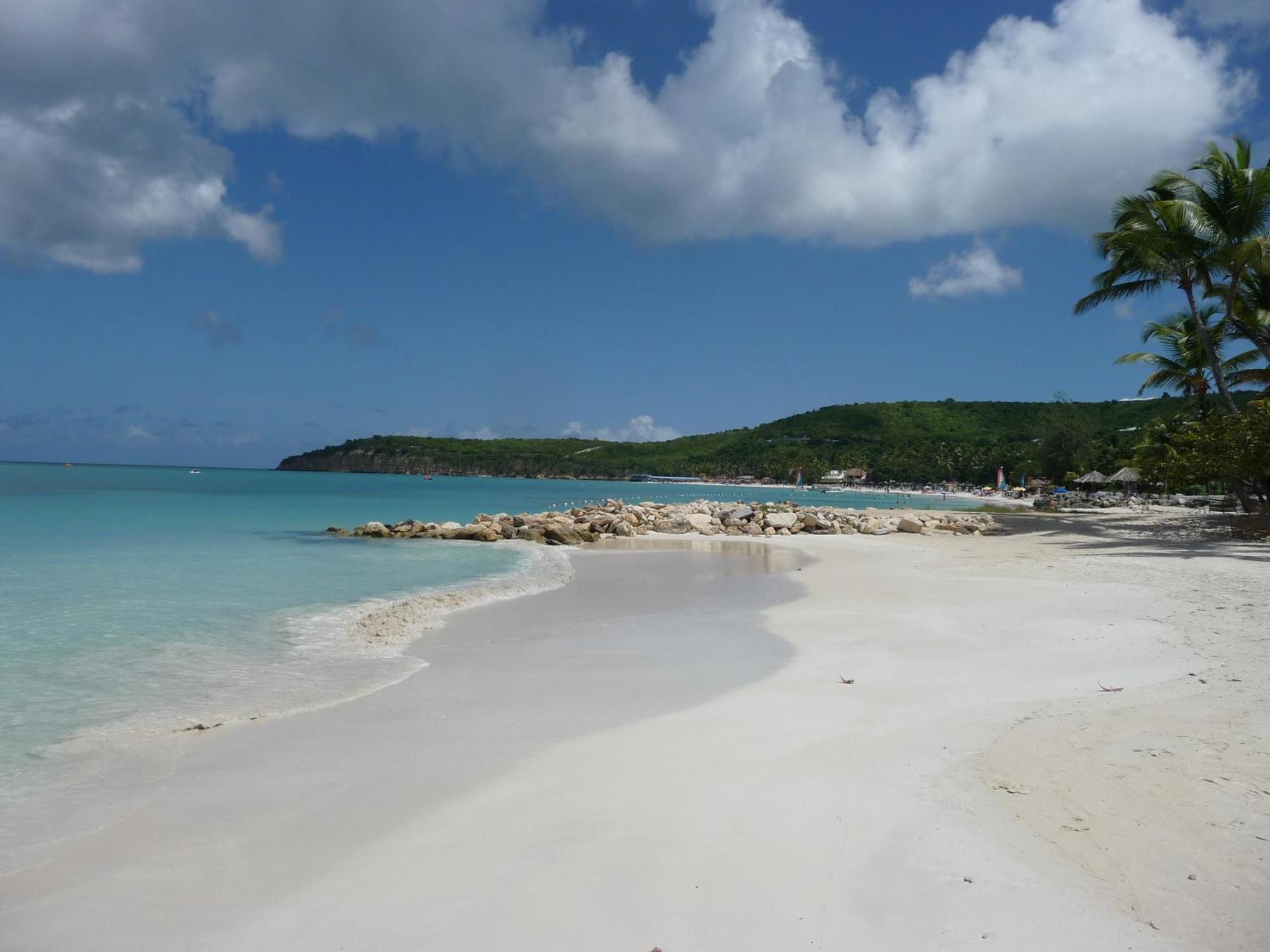 Dickenson Bay Buccaneer Beach Club المظهر الخارجي الصورة